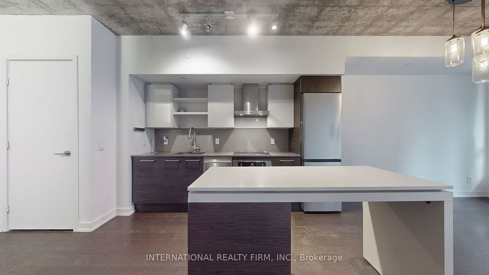 1030 King St W, unit 725 for rent