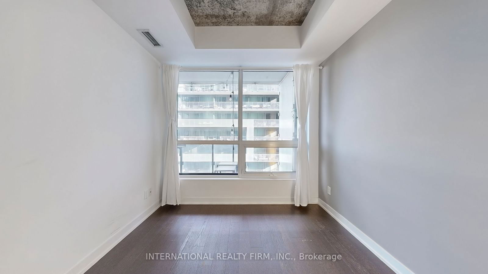 1030 King St W, unit 725 for rent