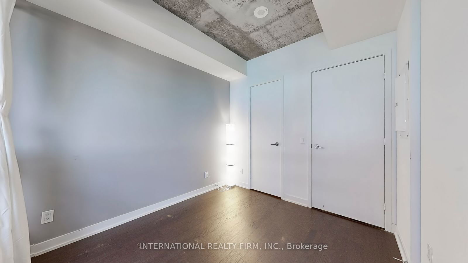 1030 King St W, unit 725 for rent