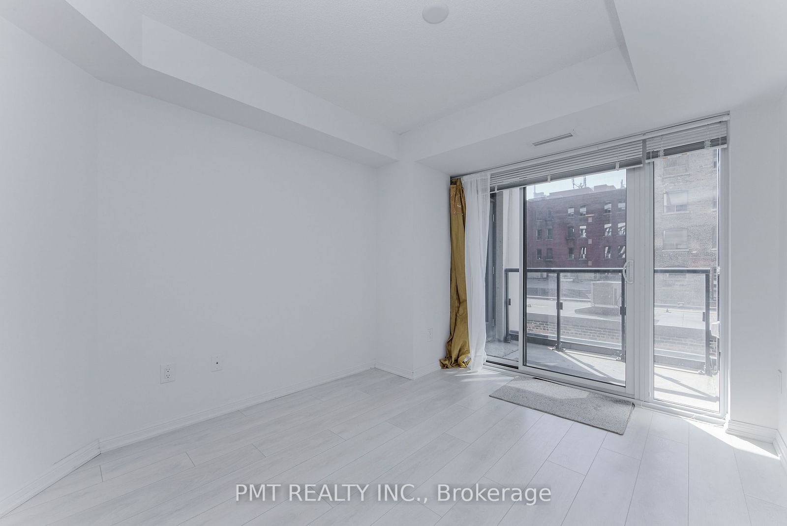 400 Adelaide St E, unit 310 for rent