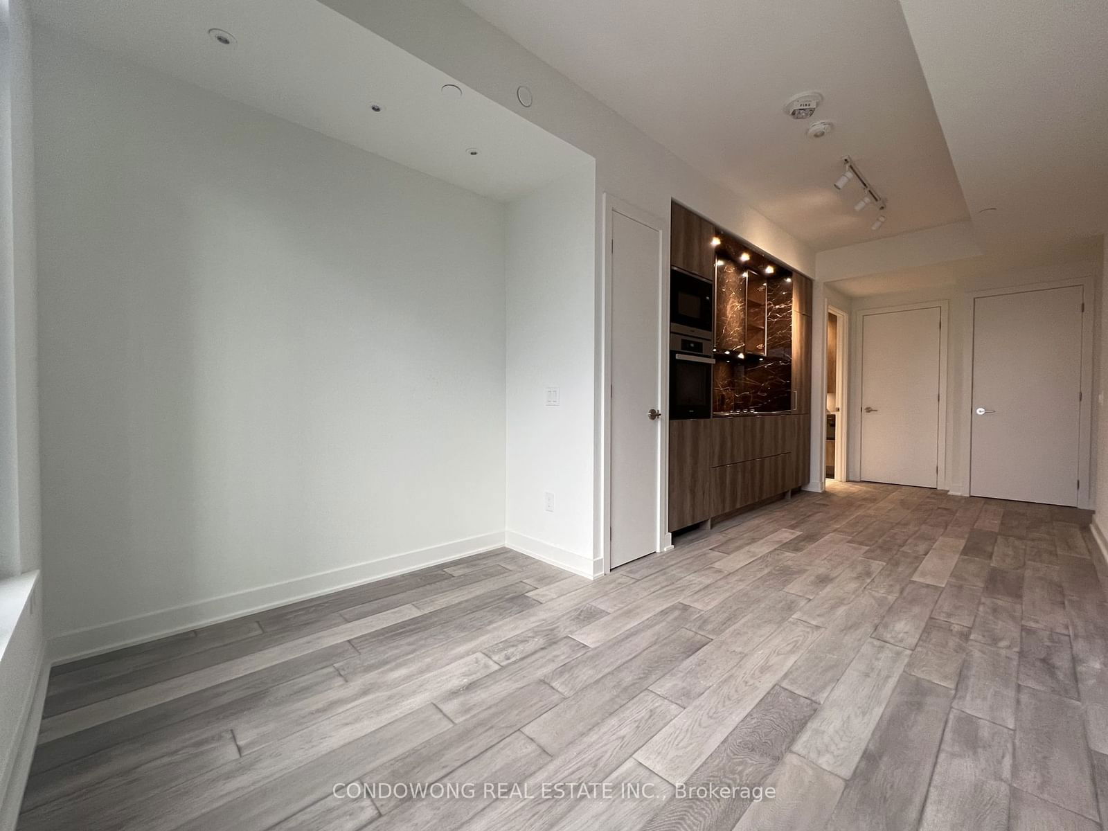 11 Yorkville Ave, unit 1914 for rent