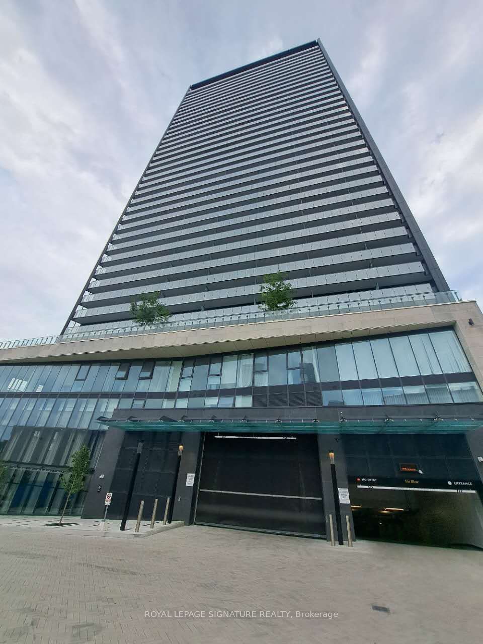 575 Bloor St E, unit 2301 for rent