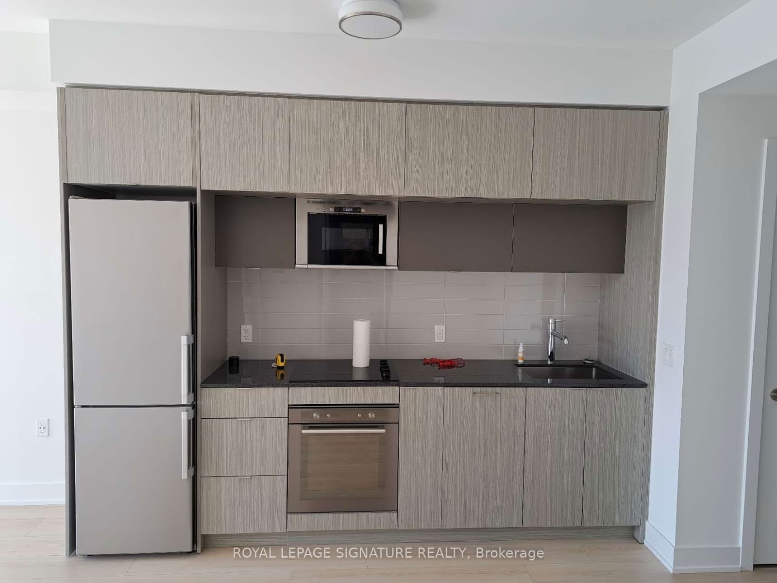 575 Bloor St E, unit 2301 for rent