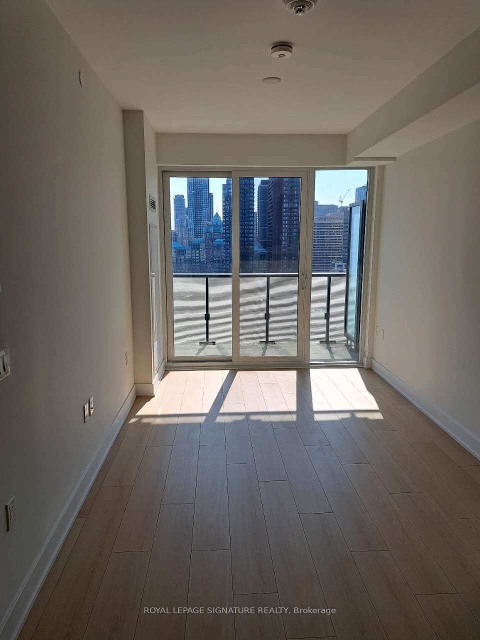 575 Bloor St E, unit 2301 for rent