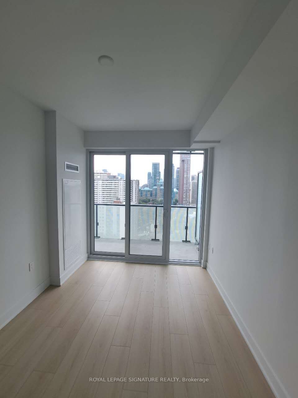 575 Bloor St E, unit 2301 for rent