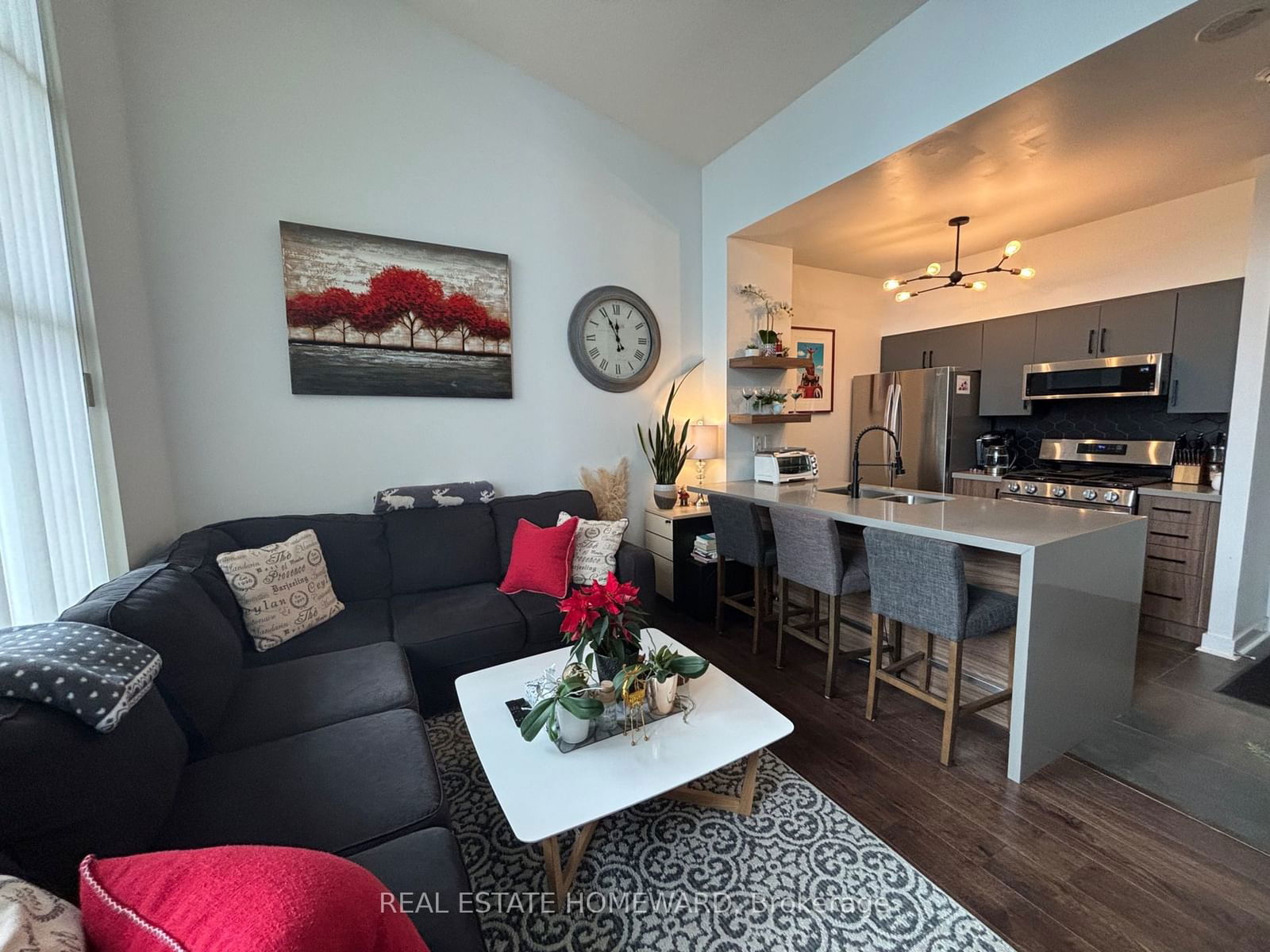 9 Spadina Ave, unit Ph 807 for rent