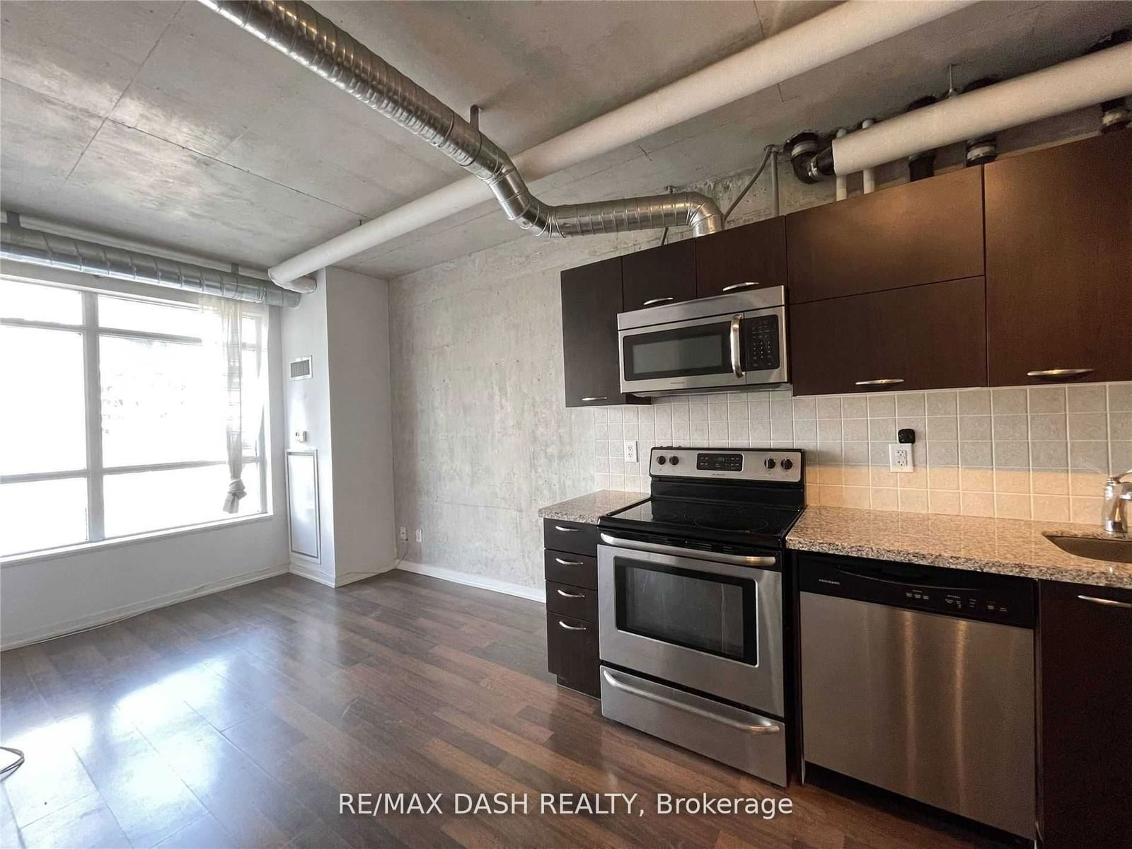 38 Joe Shuster Way, unit 327 for rent