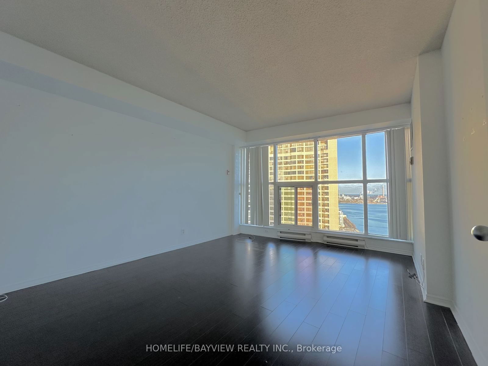 99 Harbour Sq, unit 3106 for rent