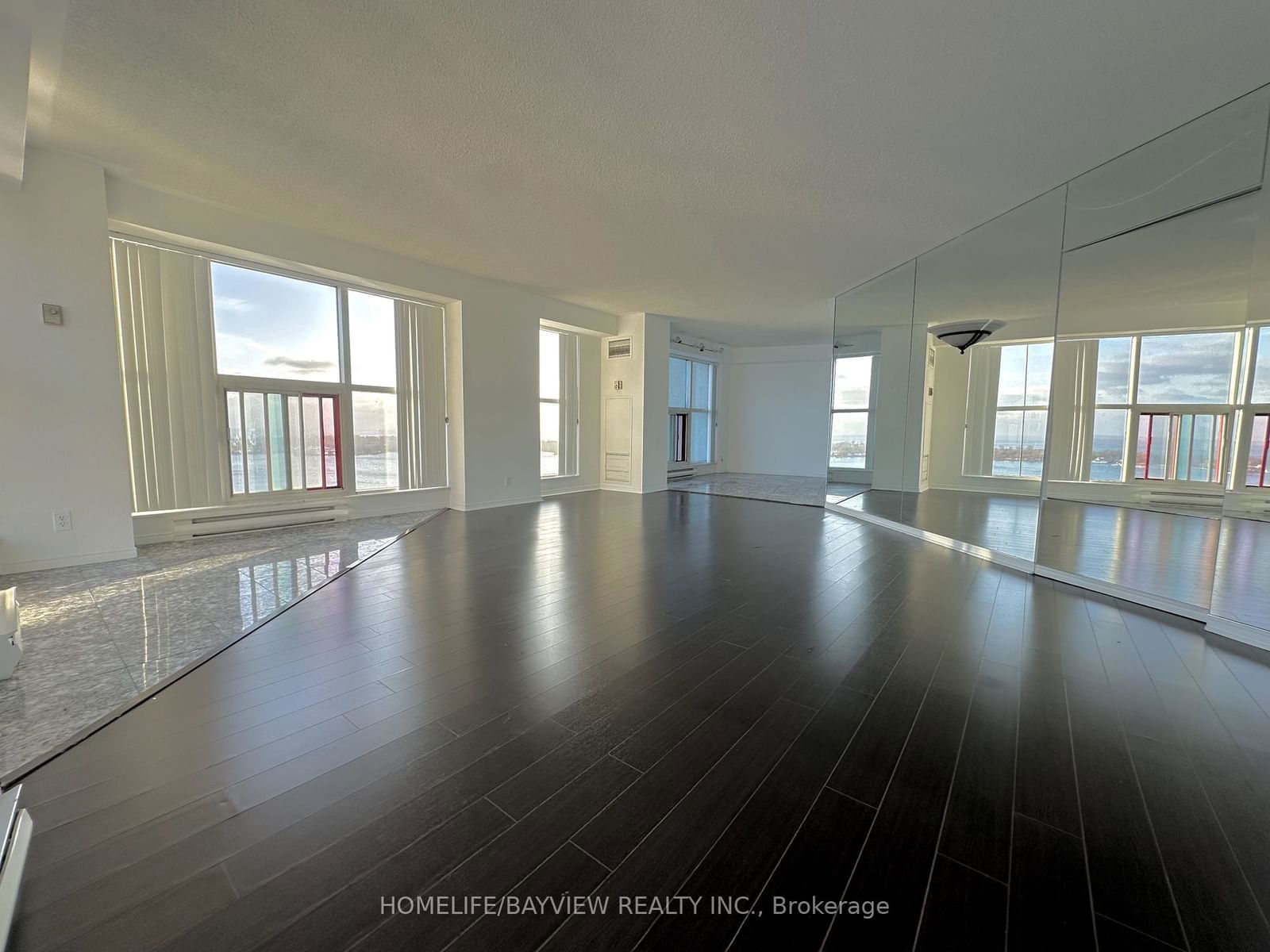 99 Harbour Sq, unit 3106 for rent