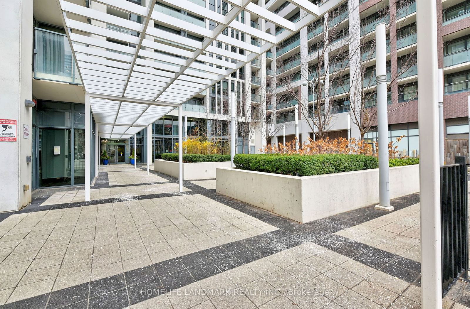 400 Adelaide St, unit 1601 for rent