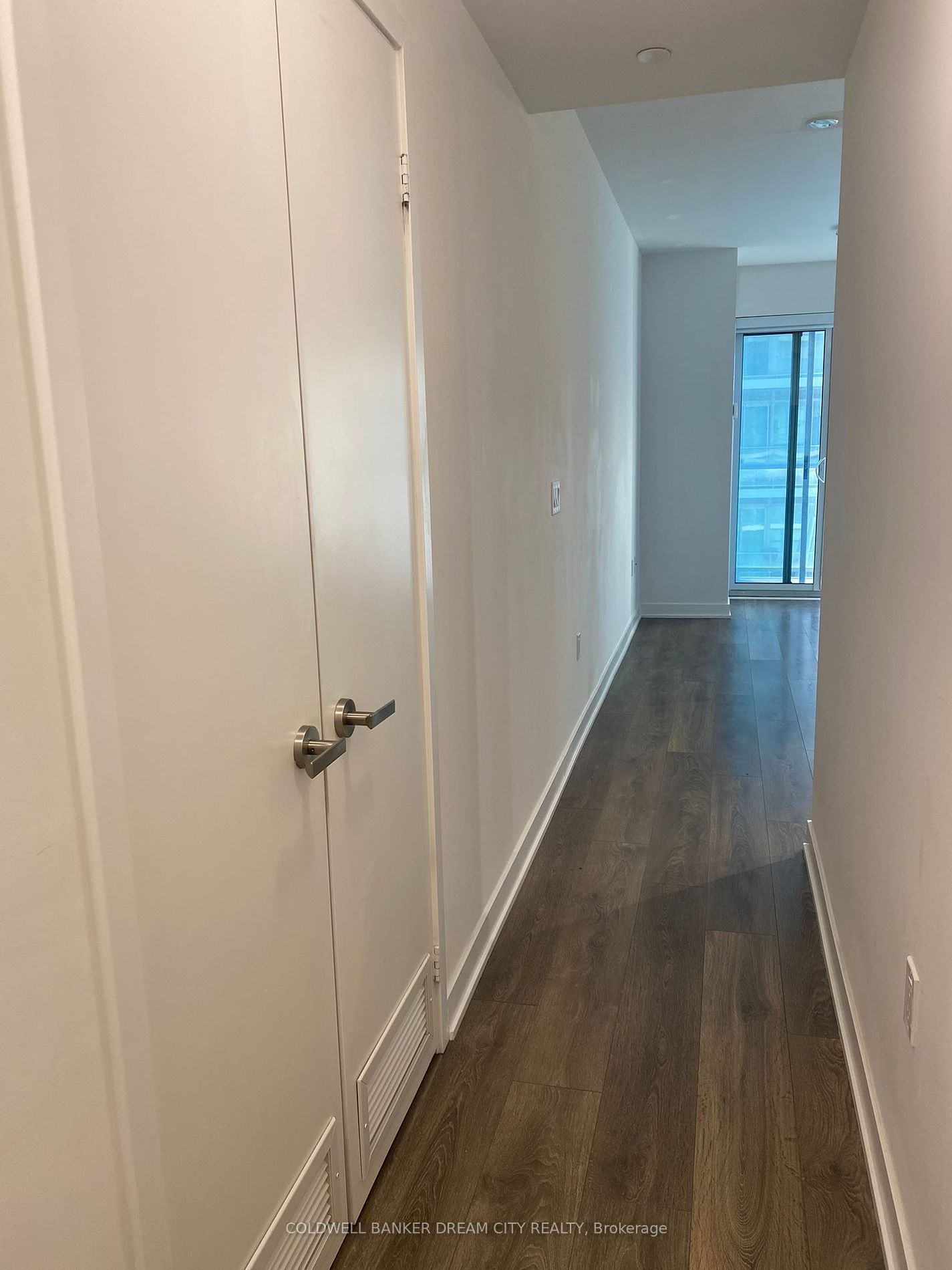 195 Redpath Ave, unit 3214 for rent