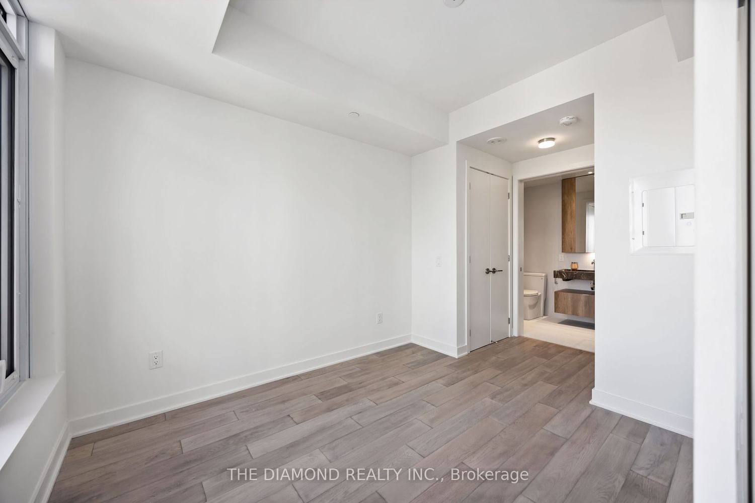 11 Yorkville Ave, unit 1903 for rent