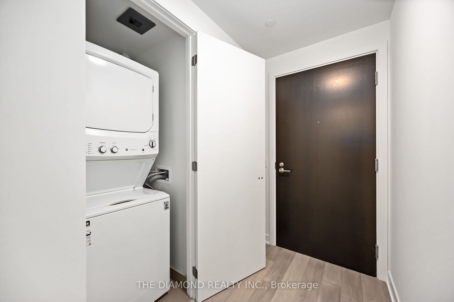 11 Yorkville Ave, unit 1903 for rent