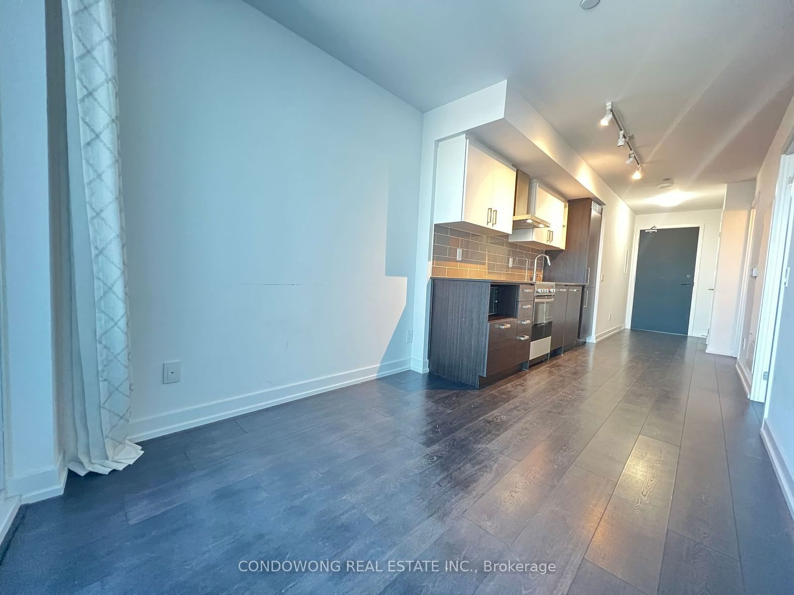 125 Redpath Ave E, unit 717 for rent