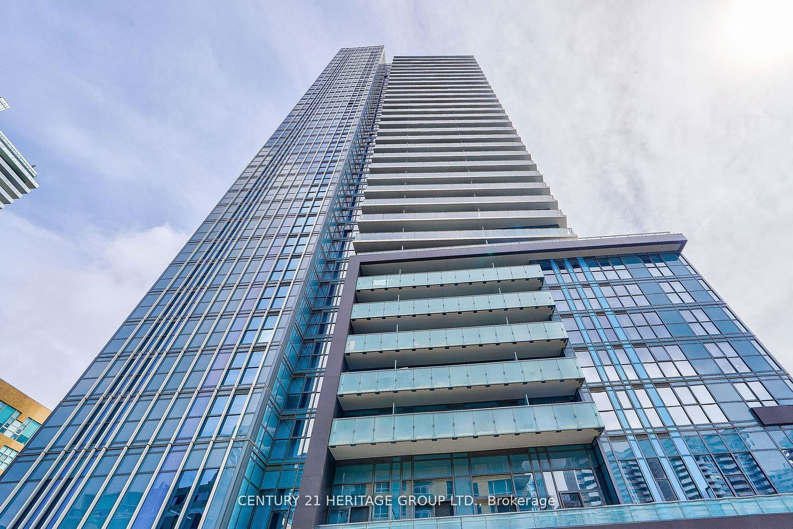 125 Redpath Ave, unit 804 for rent