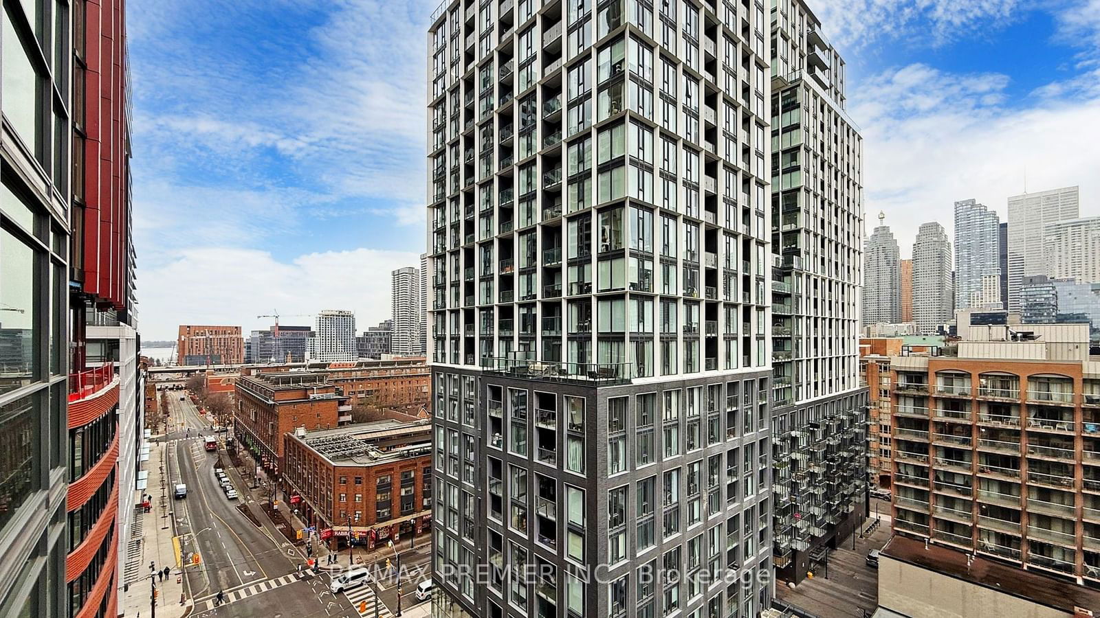 39 Sherbourne St, unit 1104 for rent