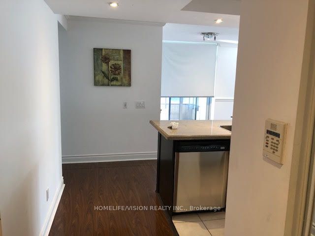 5 Northtown Way, unit 1213 for rent