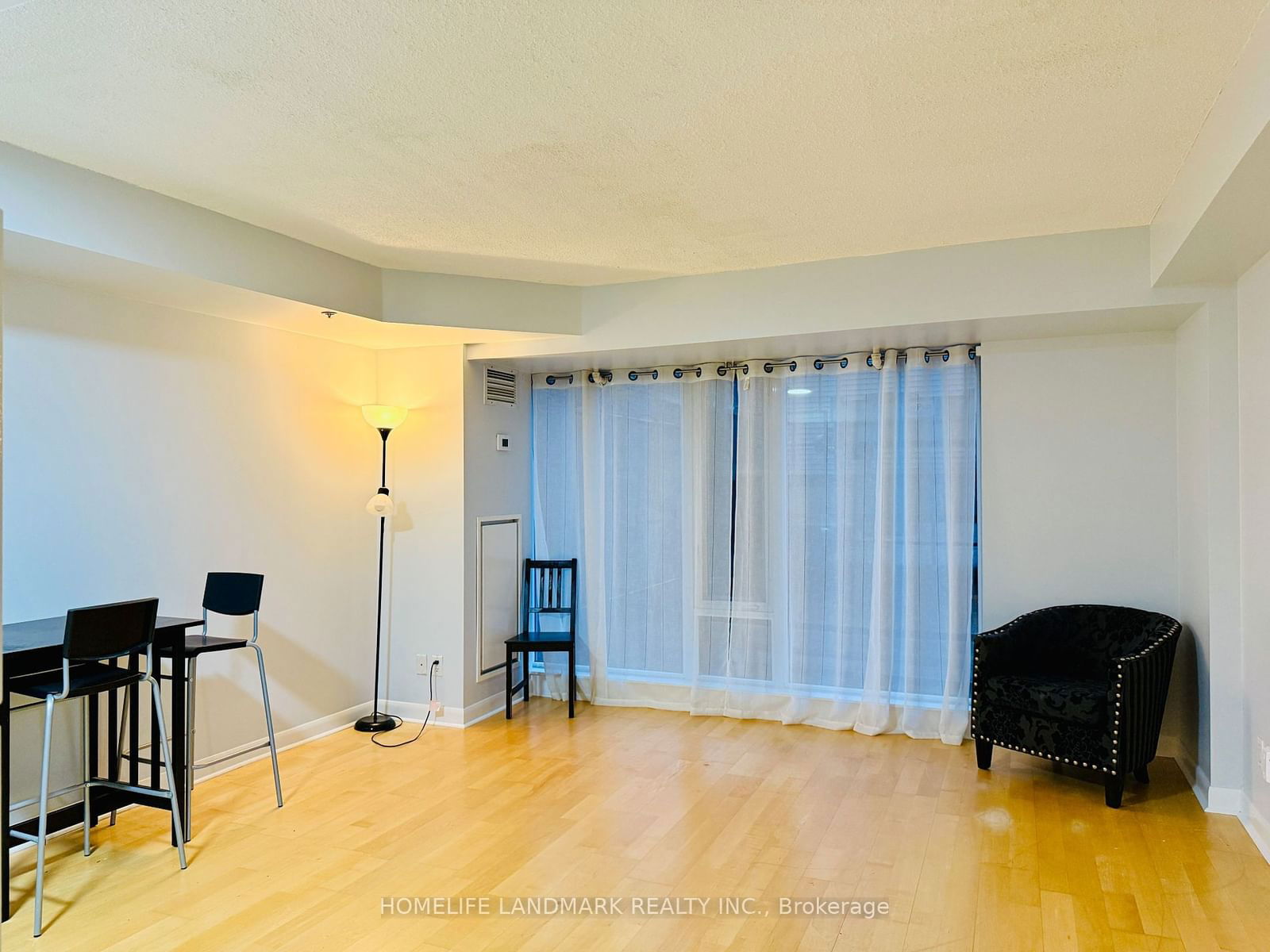 210 Victoria St, unit 605 for rent