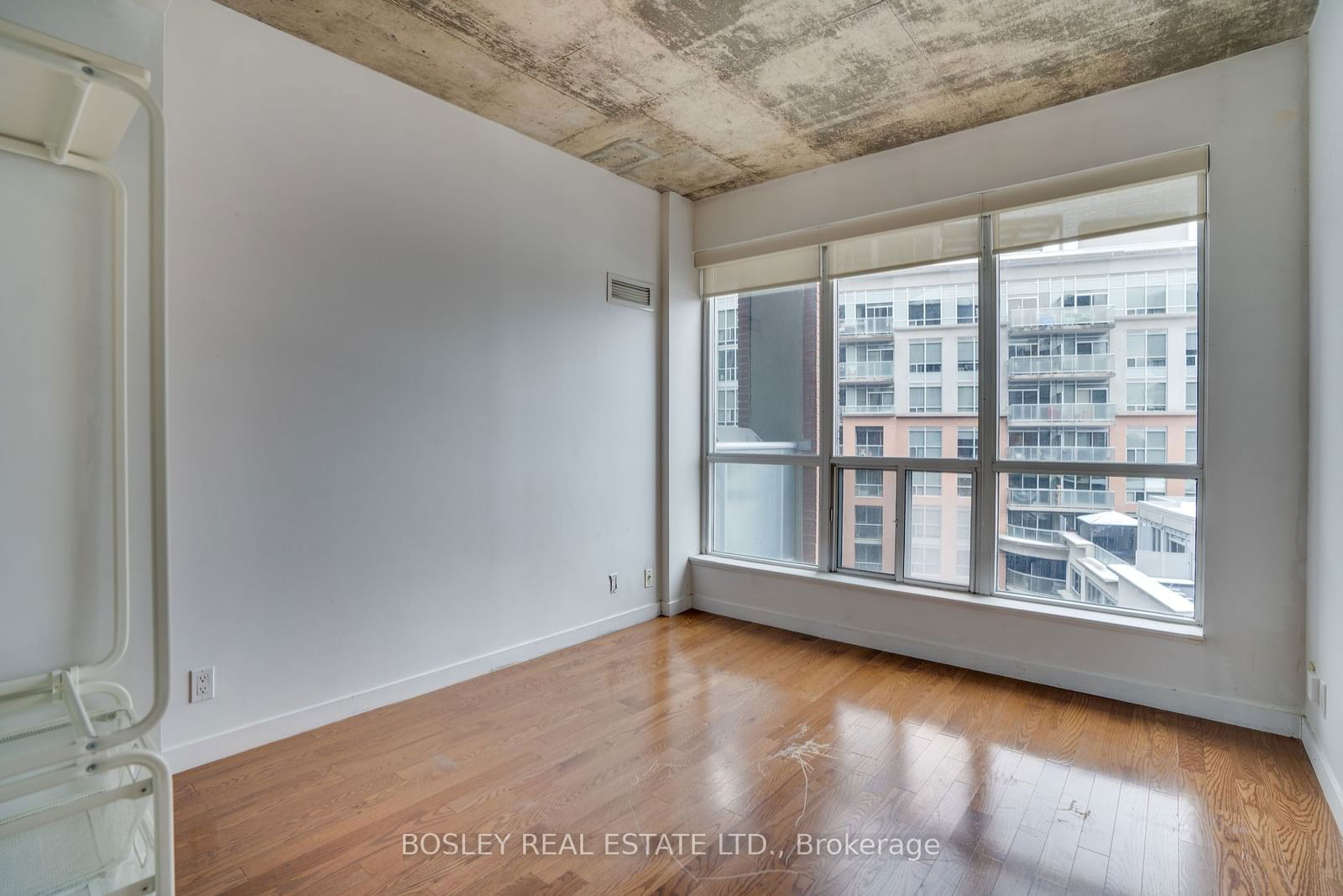 1 Shaw St, unit 605 for rent