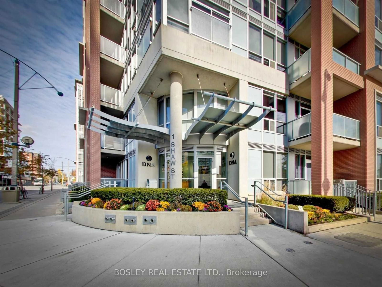 1 Shaw St, unit 605 for rent