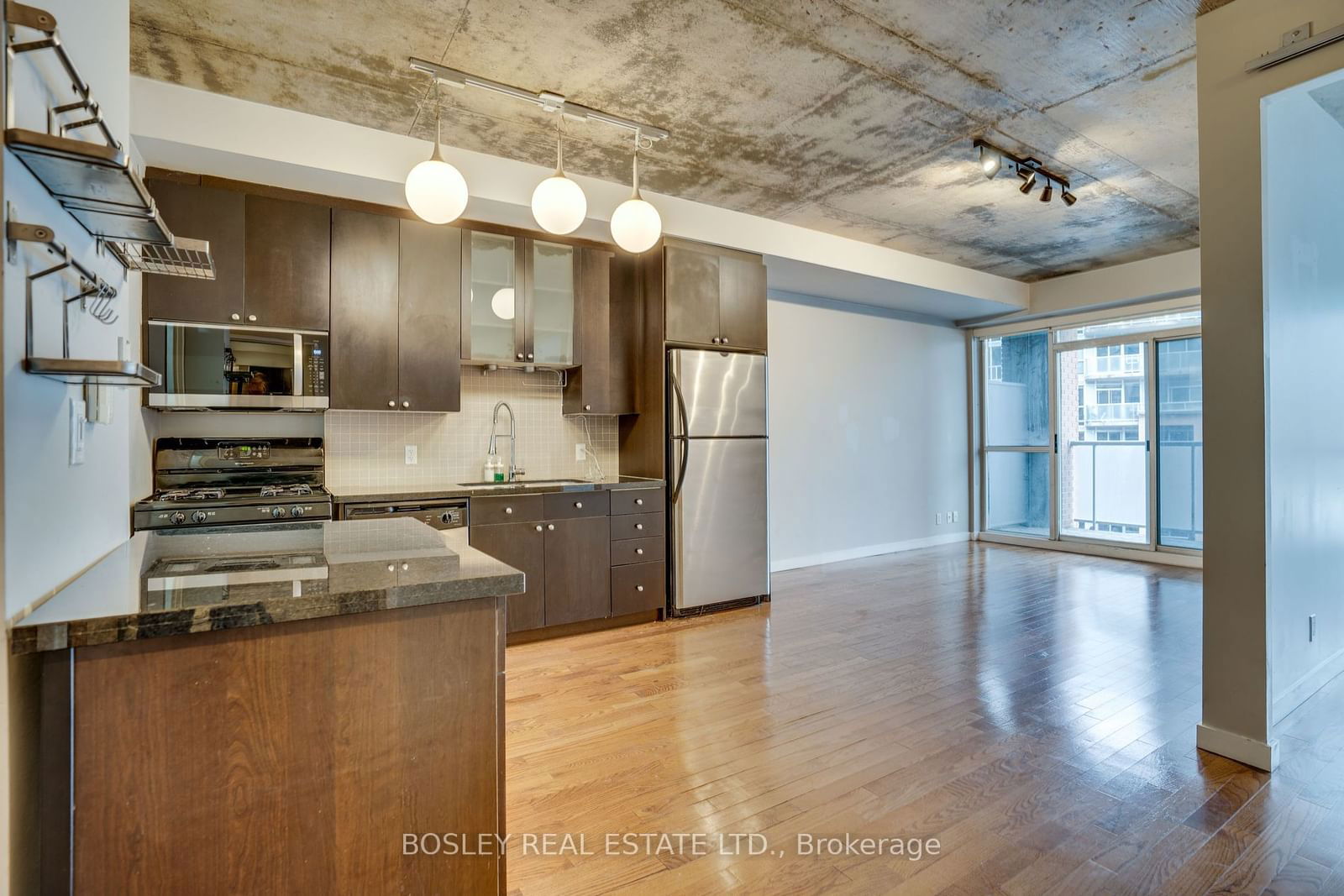 1 Shaw St, unit 605 for rent