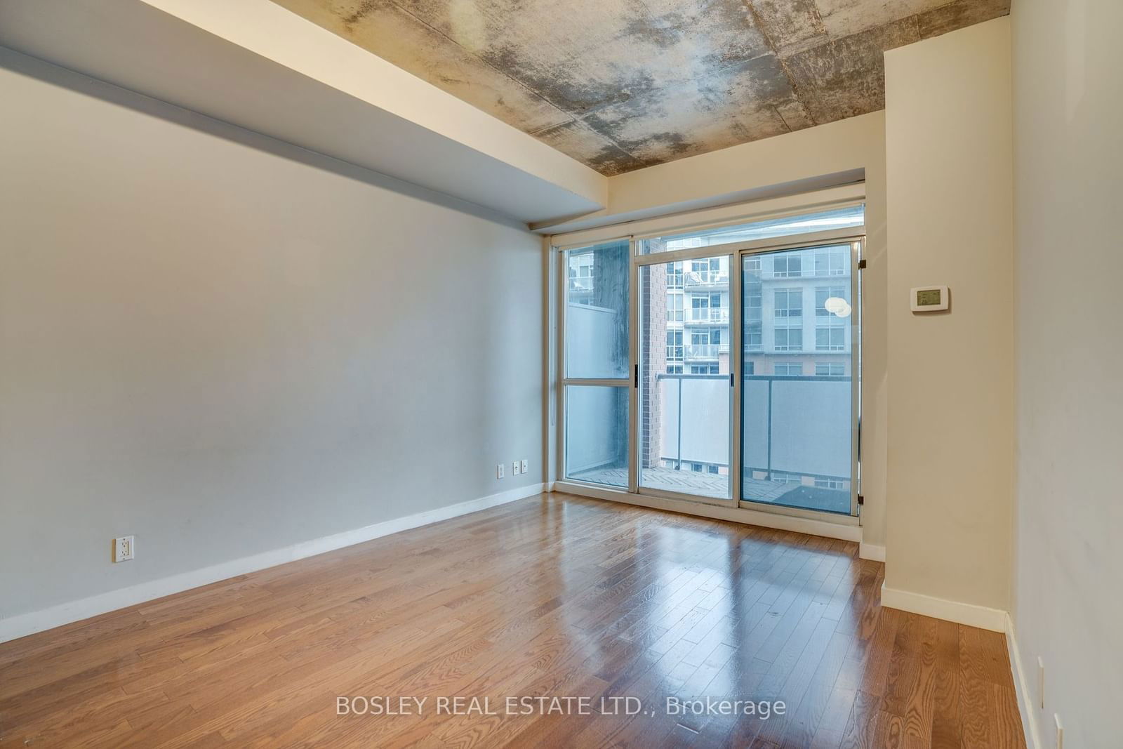 1 Shaw St, unit 605 for rent