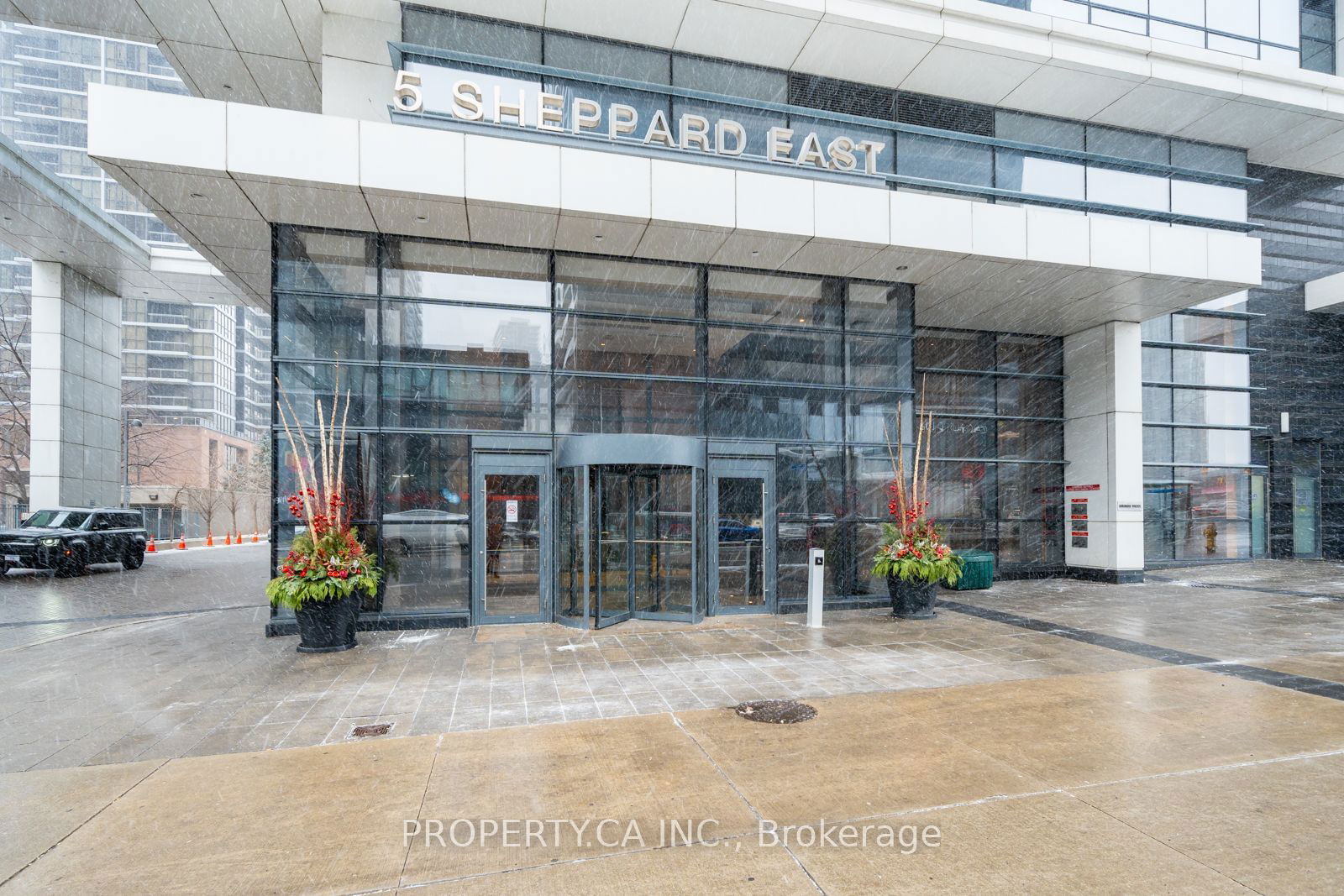 5 Sheppard Ave E, unit 4221 for rent