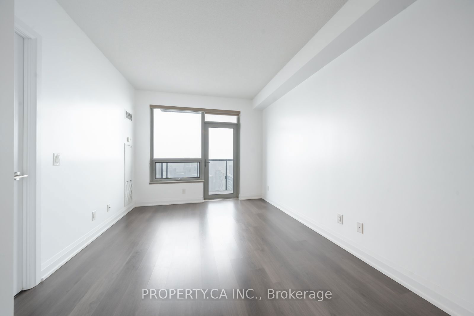 5 Sheppard Ave E, unit 4221 for rent