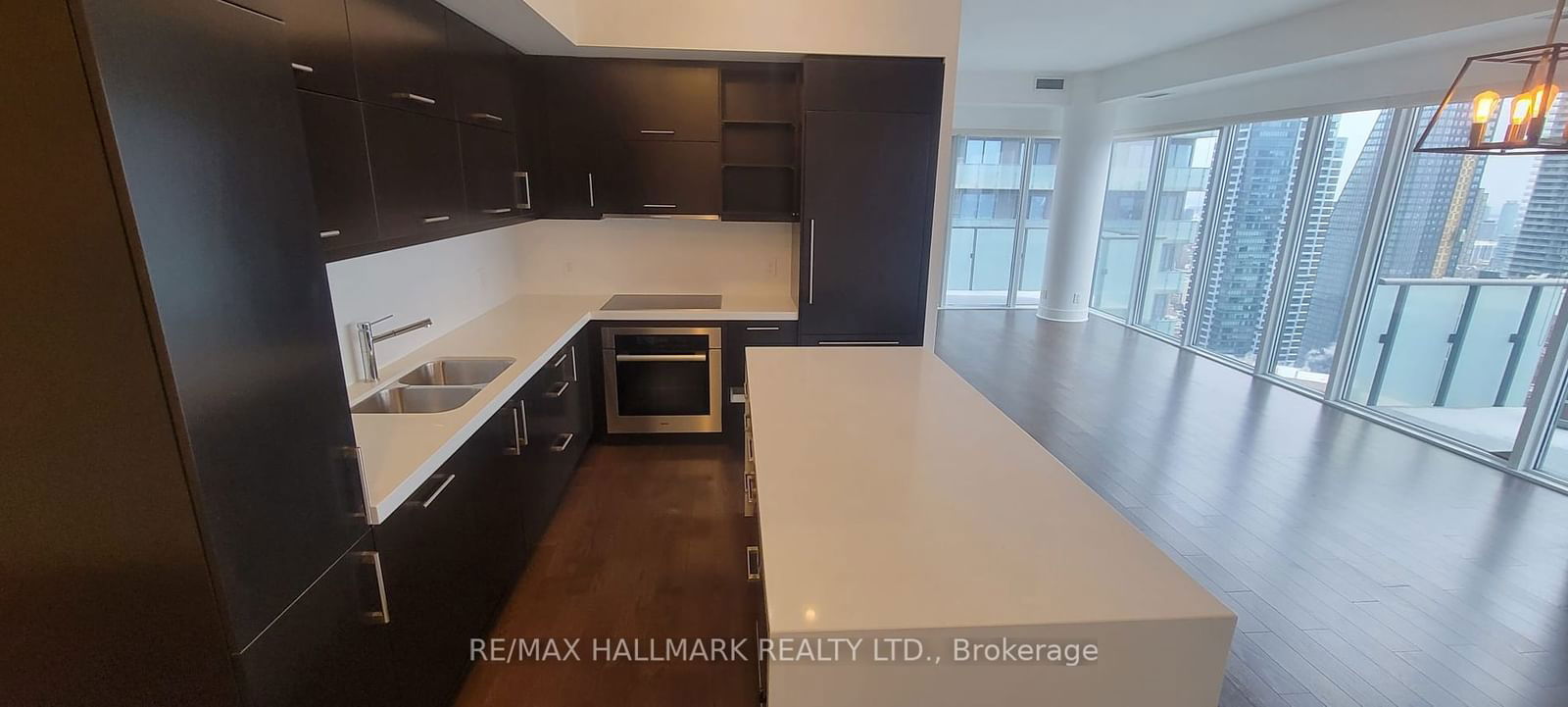 65 St Mary St, unit 4101 for rent