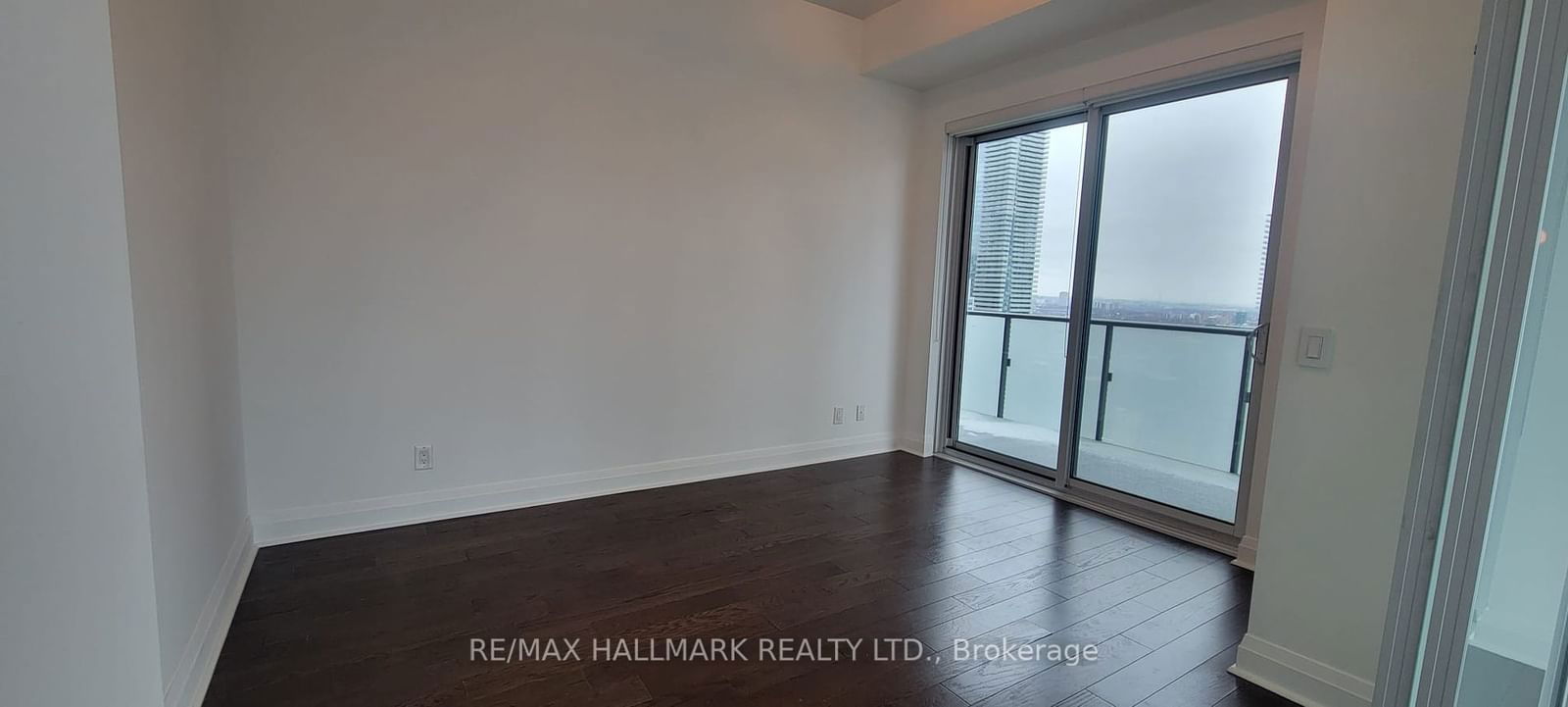 65 St Mary St, unit 4101 for rent