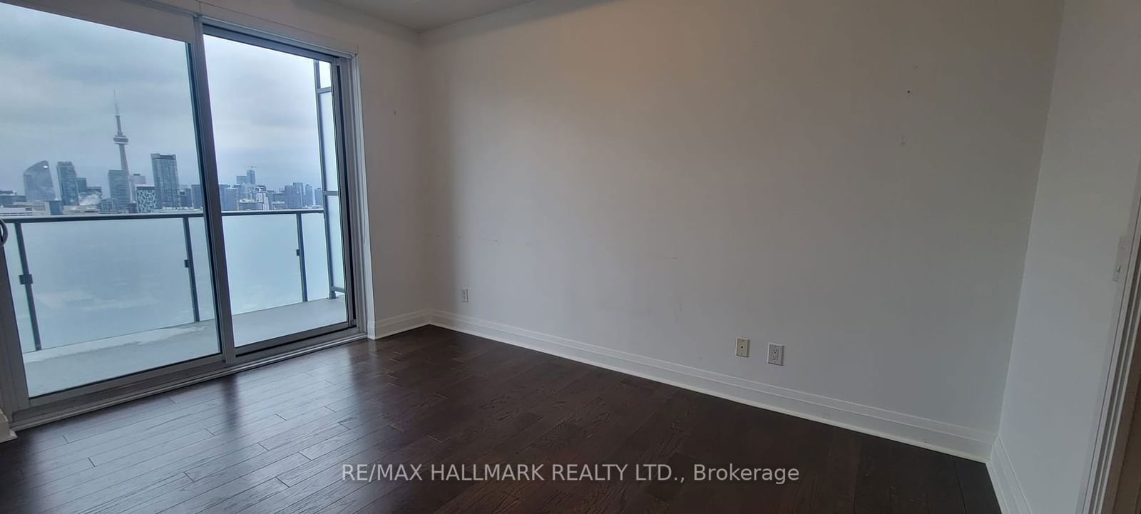 65 St Mary St, unit 4101 for rent