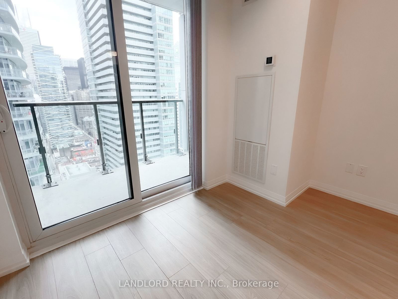 8 Widmer St, unit 3309 for rent