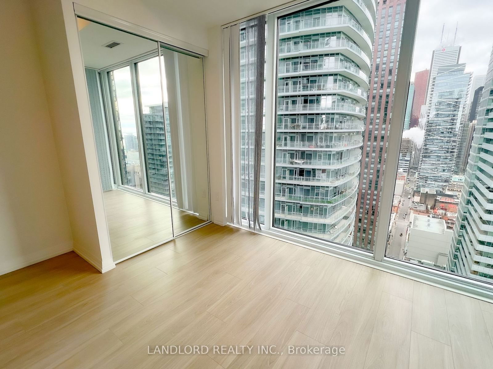 8 Widmer St, unit 3309 for rent