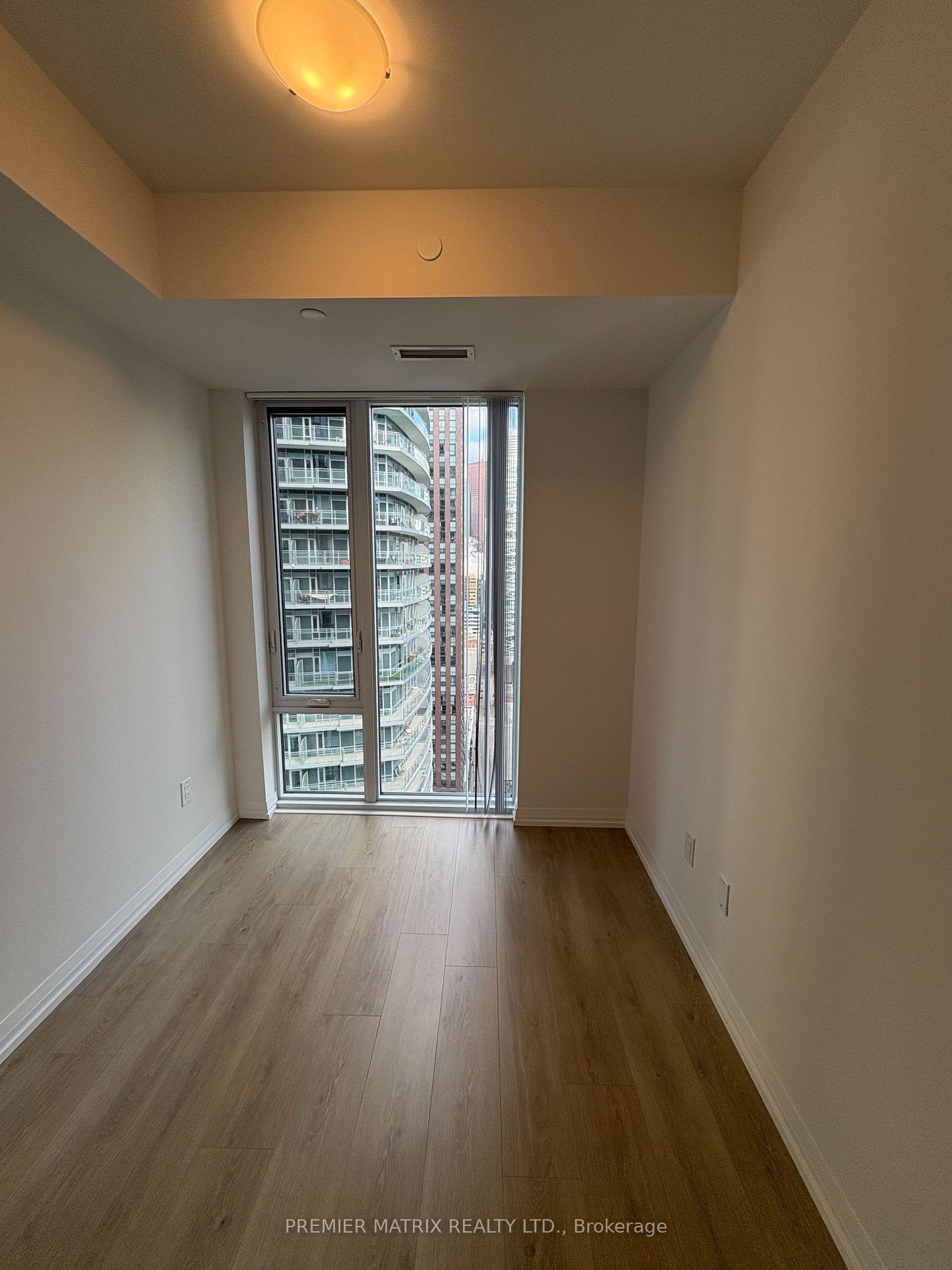 8 Widmer St, unit 3209 for rent