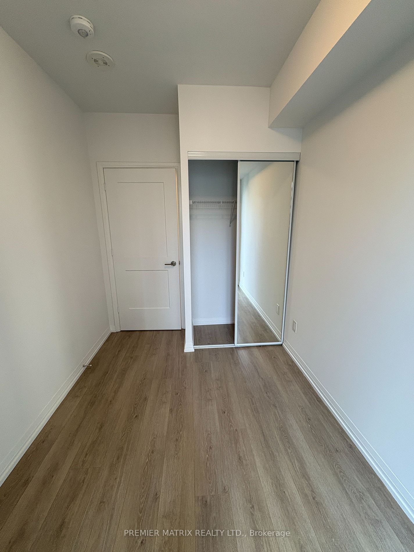 8 Widmer St, unit 3209 for rent