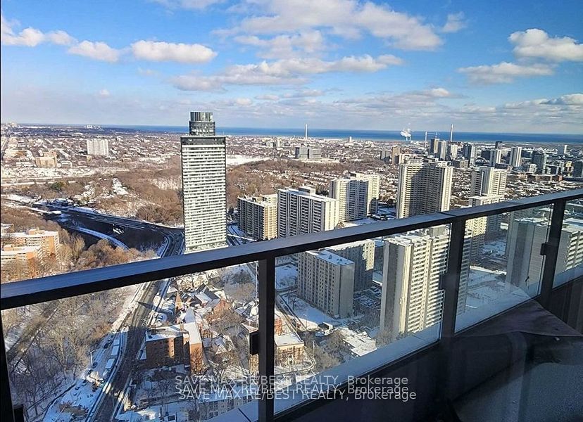 395 Bloor St E, unit 4208 for rent