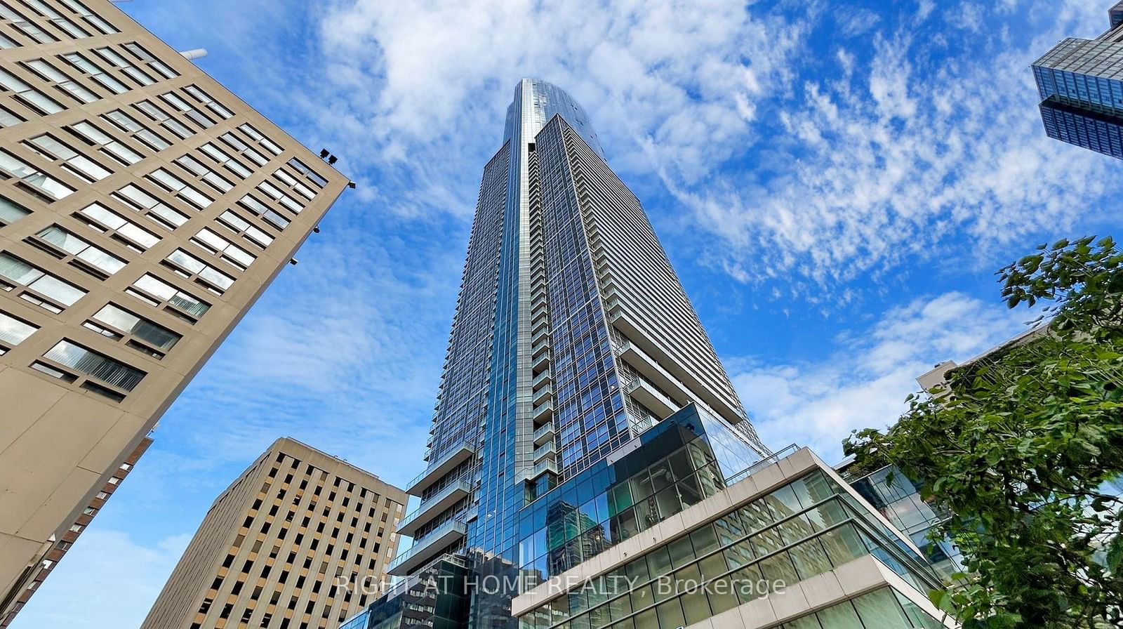 388 Yonge St, unit 7405 for rent