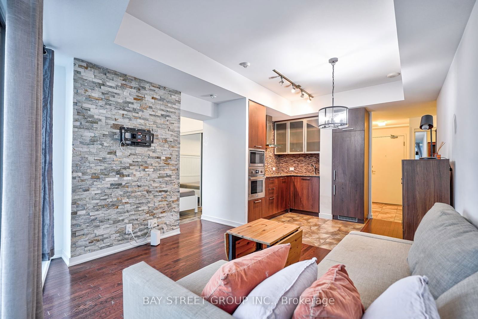 14 York St, unit 3410 for sale