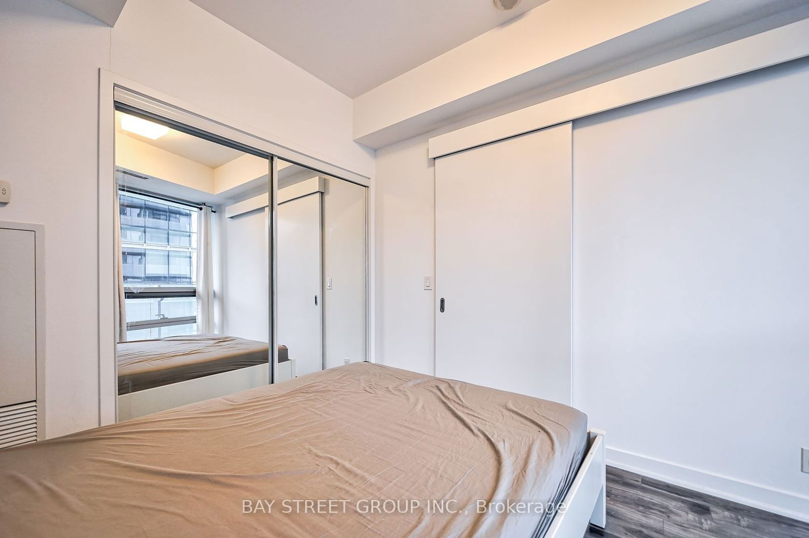 14 York St, unit 3410 for sale