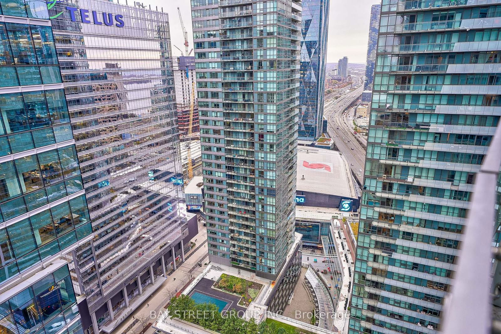 14 York St, unit 3410 for sale