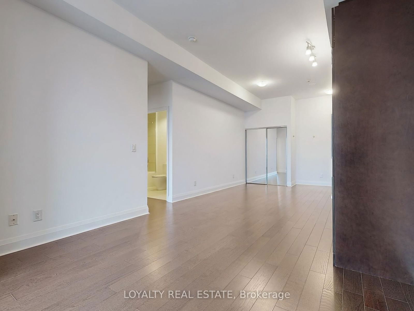 1080 Bay St, unit 5003 for sale