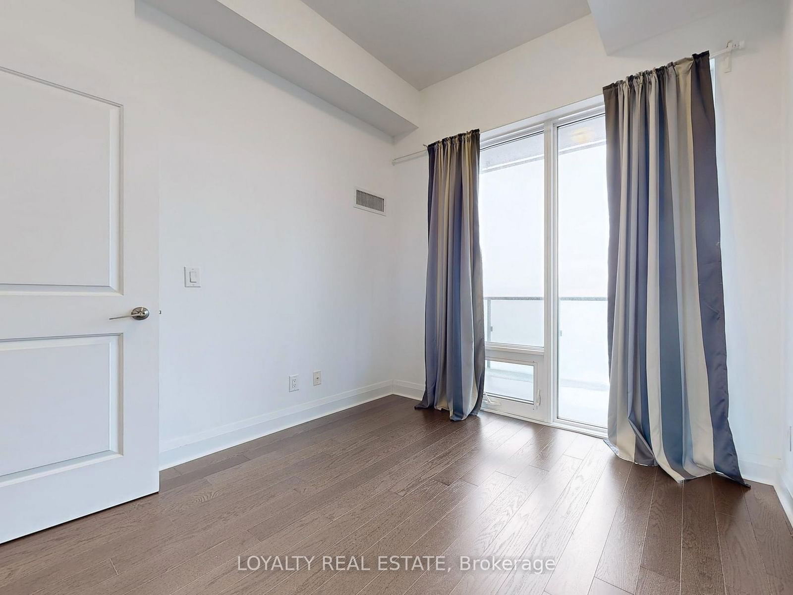 1080 Bay St, unit 5003 for sale