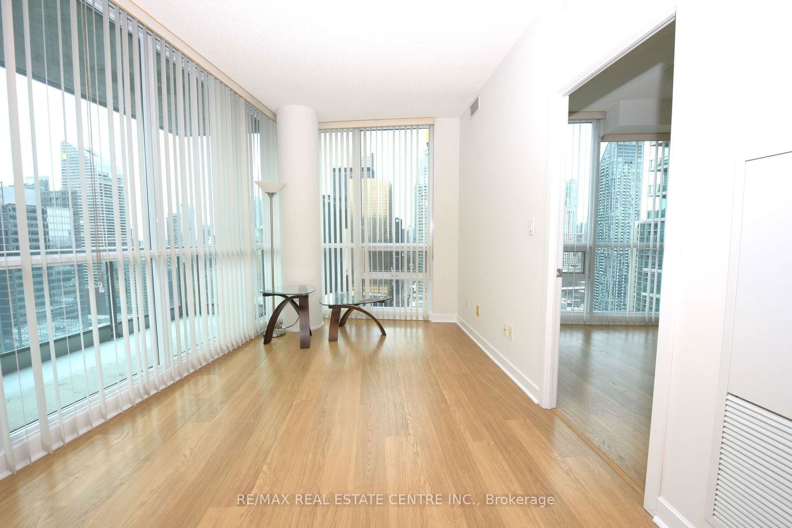 33 Bay St, unit 3603 for rent