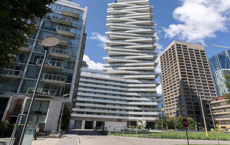 15 Queens Quay E, unit 3305 for rent