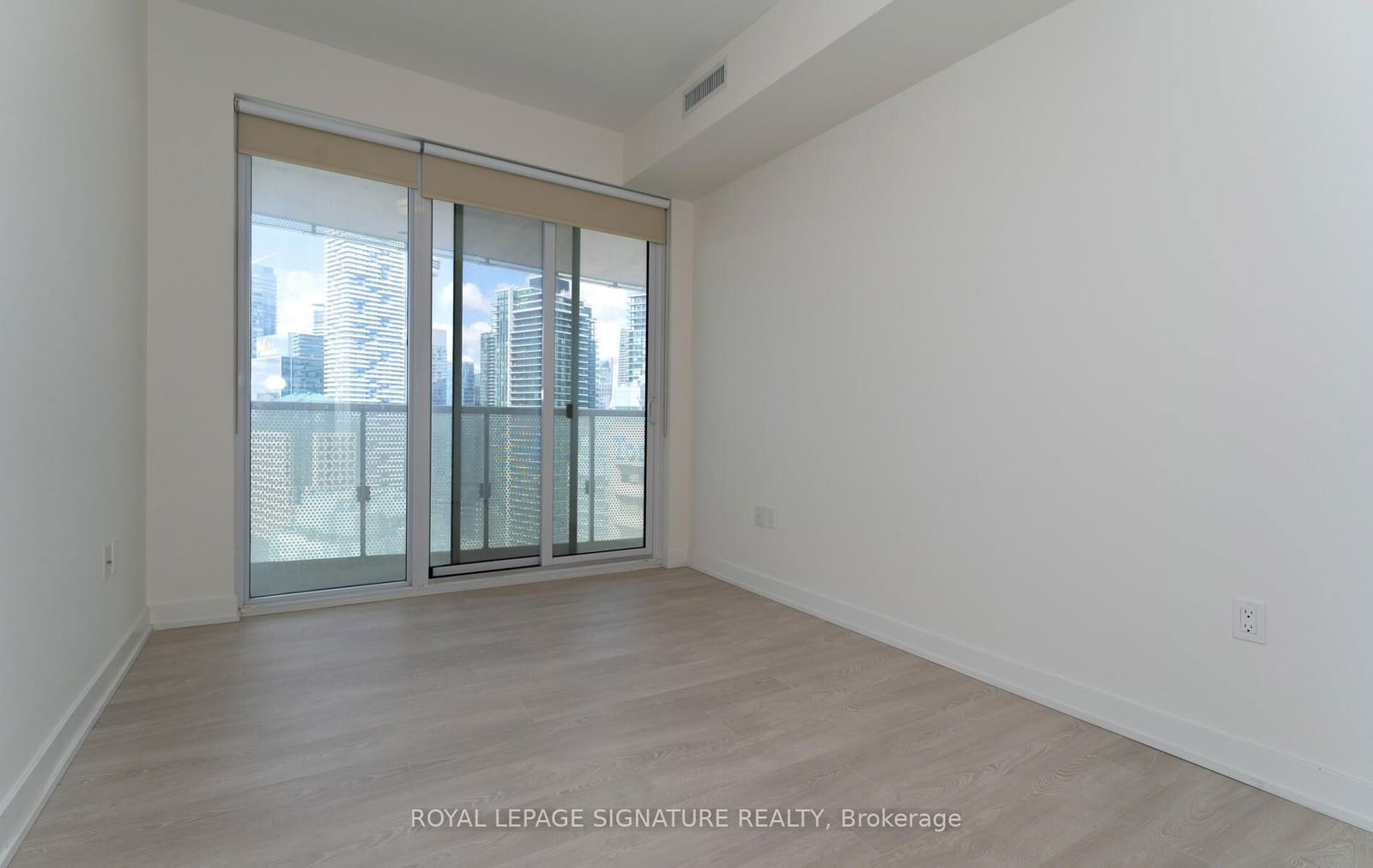 15 Queens Quay E, unit 3305 for rent