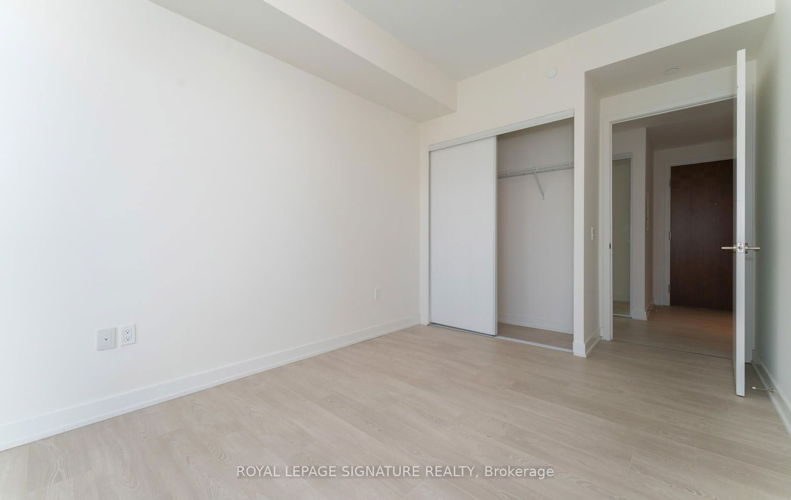 15 Queens Quay E, unit 3305 for rent