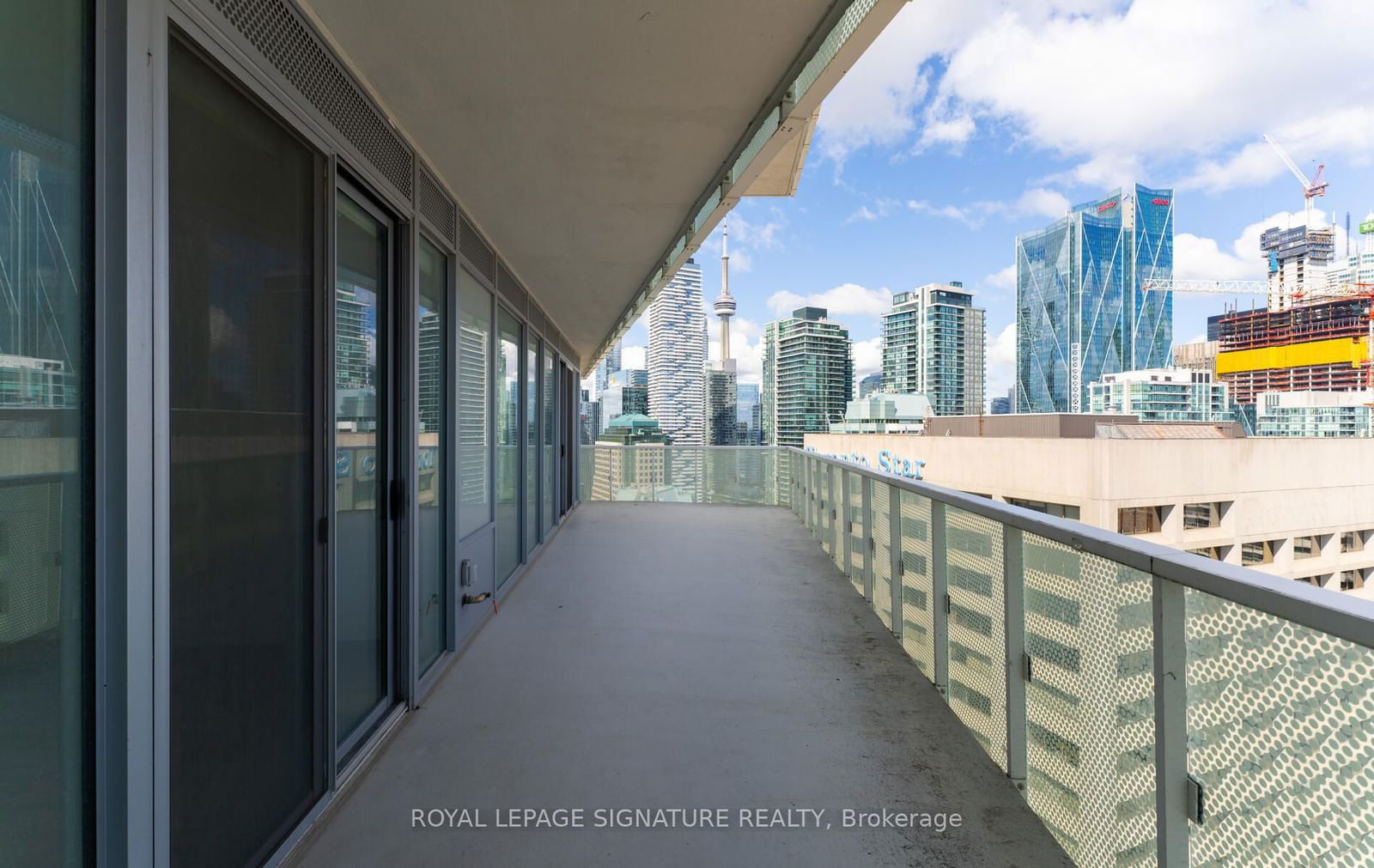 15 Queens Quay E, unit 3305 for rent