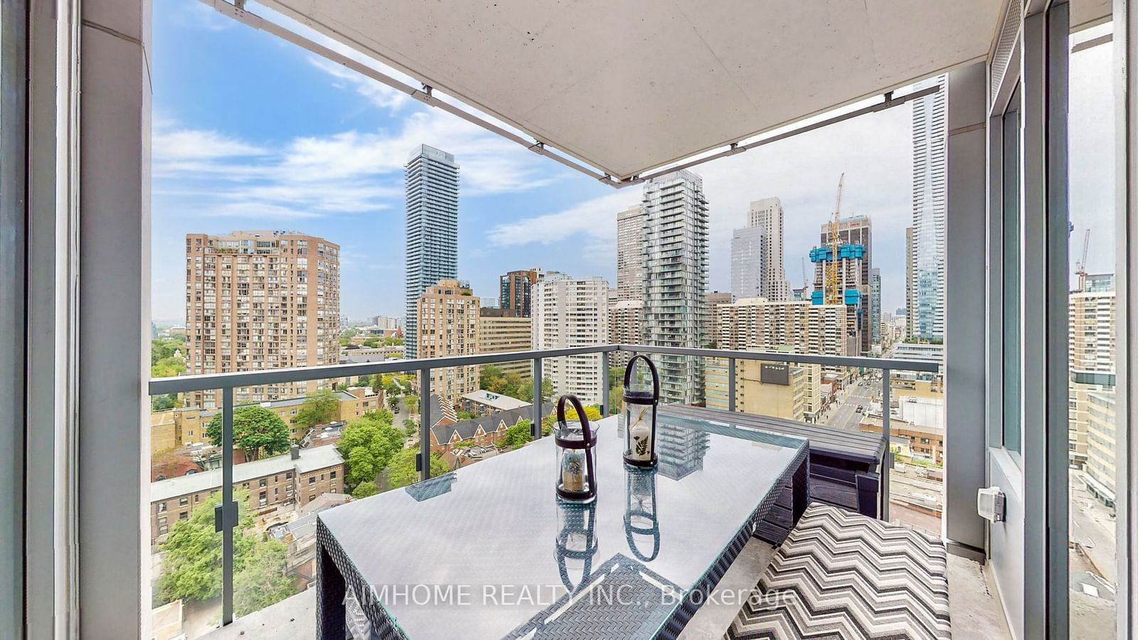 1 Gloucester St, unit 1816 for sale