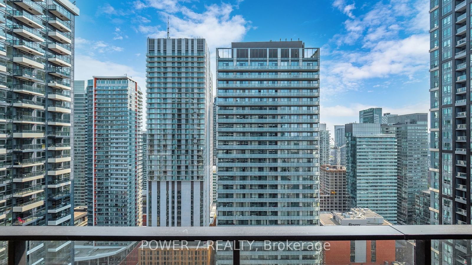 125 Peter St, unit 3111 for rent