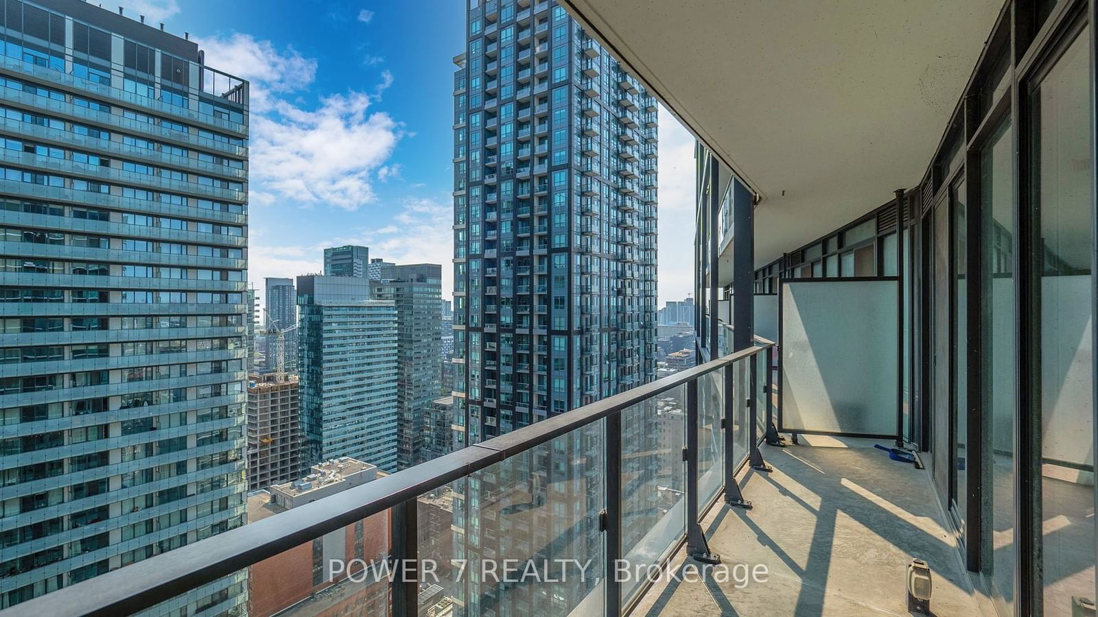 125 Peter St, unit 3111 for rent